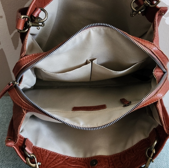 American Leather Co.: Leather Triple Entry Tote Bag - Picture 7 of 15